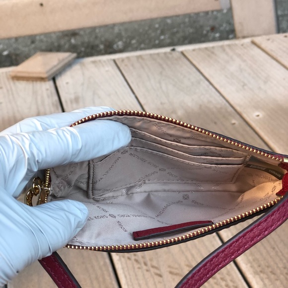 Michael Kors Fulton TZ medium wristlet - Picture 2 of 8